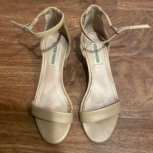 Steve Madden Nude Irenee Heels Size 6